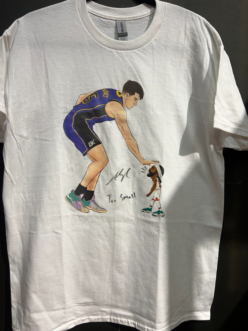 AUSTIN REAVES "TOO SMALL" INSCRIPTION AUTOGRAPHED PAT BEVERLY TSHIRT PSA LAKERS
