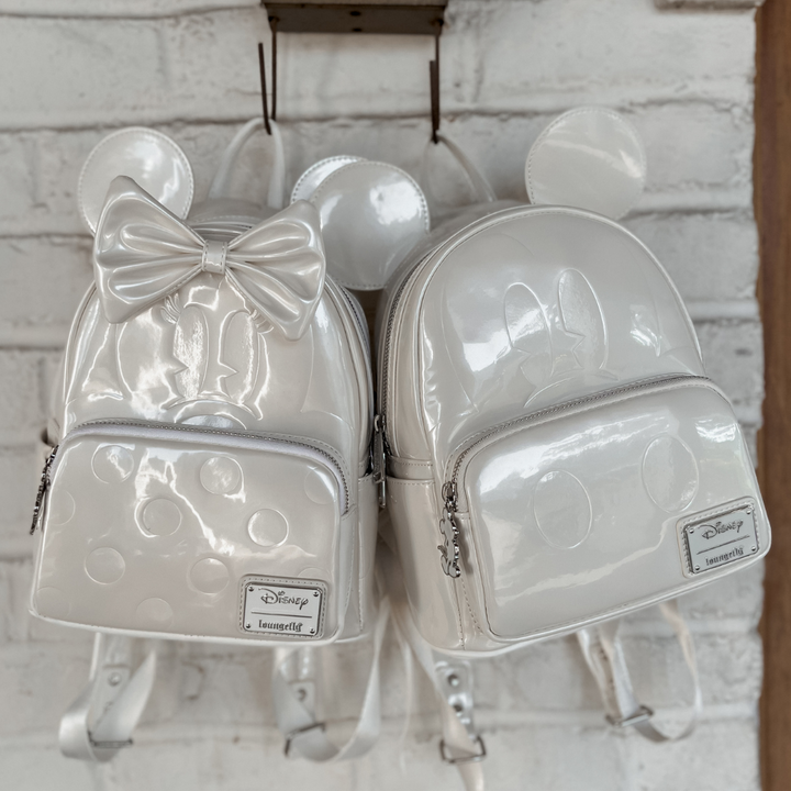 LOUNGEFLY X COLLECTORS OUTLET EXCLUSIVE DISNEY PEARL MICKEY LOUNGEFLY X COLLECTORS OUTLET EXCLUSIVE DISNEY PEARL MICKEY