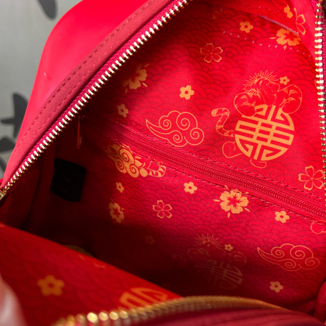 LOUNGEFLY X COLLECTORS OUTLET EXCLUSIVE DISNEY CHINESE NEW  display picture 2